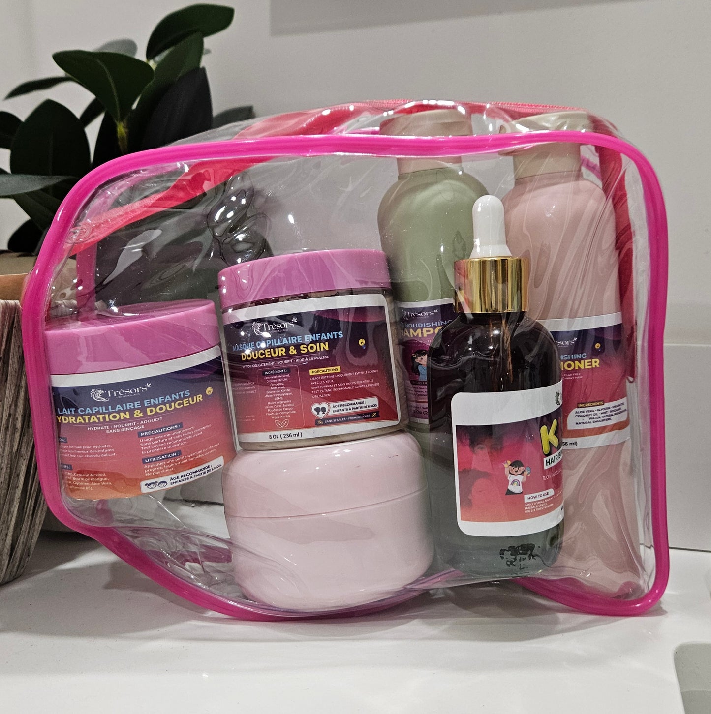 b)ENSEMBLE COMPLET DE SOINS CAPILLAIRES POUR ENFANTS DE 6 MOIS ET PLUS- CROISSANCE ET HYDRATATION